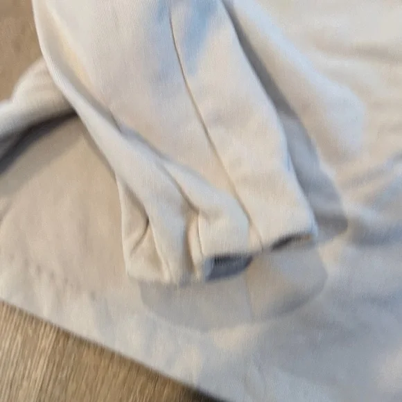 Abercrombie & Fitch Cream Women's Crew Neck Sweatshirt - Picture 4 of 4